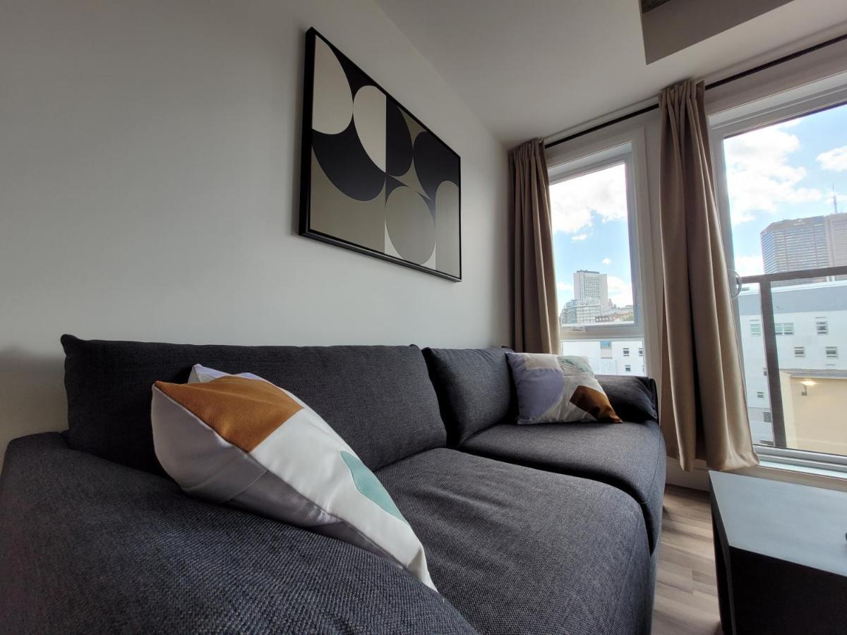 Condo Mid-Century Modern Style - Pool/Terrace مدينة كويبيك المظهر الخارجي الصورة